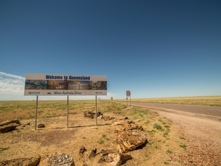 Welcome to Queensland sign